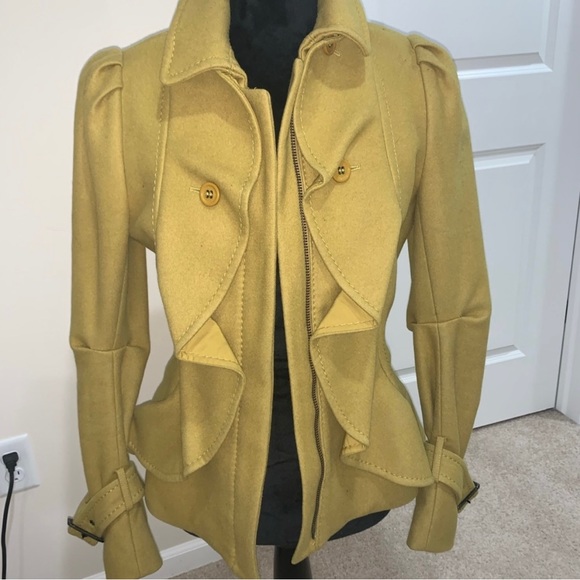 BCBG MaxAzria Wool Coat size M - Picture 4 of 6